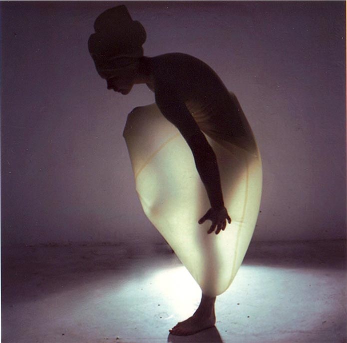 balloon-dress 01 — balloondress 01