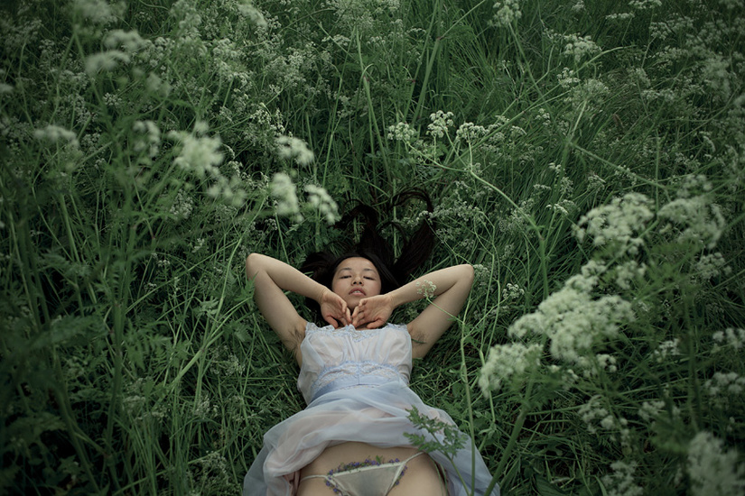 4588-8095843-lunaleung1-s